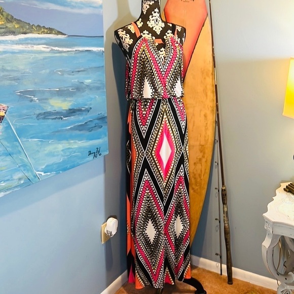 ⭐️Emma & Michelle,Striking Geo-Designed Maxi Dress, Halter Style, Large - Picture 5 of 10